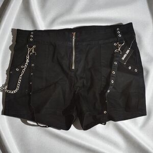 Hot Topic Women's Juniors Size 3 High Rise Black Suspender Shorts NWT